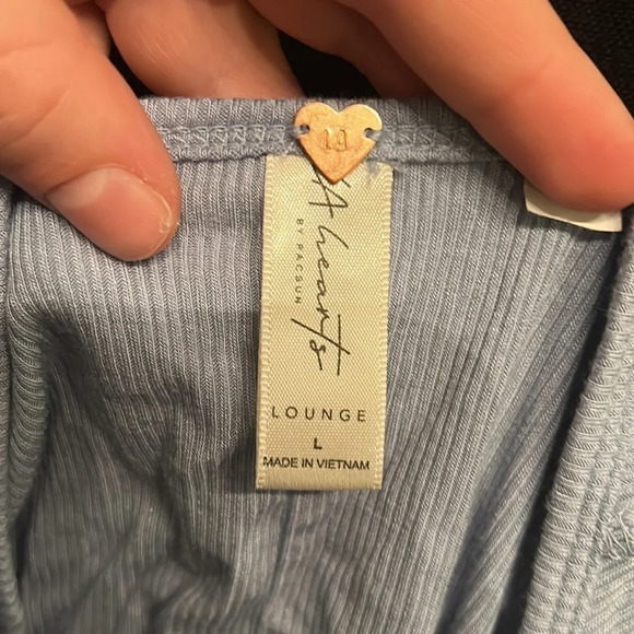 Blue LA Hearts Crop Top - Picture 3 of 3